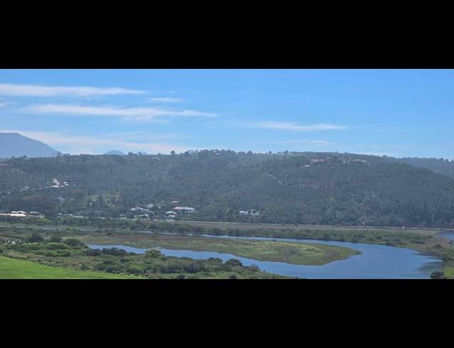 3 BEDROOM HOUSE FOR SALE IN GROOT BRAKRIVIER CENTRAL